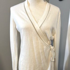 Banana Republic outlet Wrap Cardigan with gold trim size M A0022